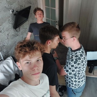 𝕰𝖙𝖔_𝖓𝖊.𝖛𝖆𝖟𝖍𝖓𝖔!