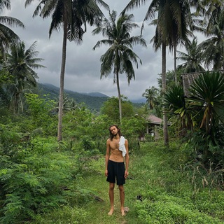 Макс Листов