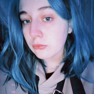 та дебилка с кучей концертов