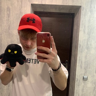 Insta.yarik️ ВЕЩАЕТ🫡