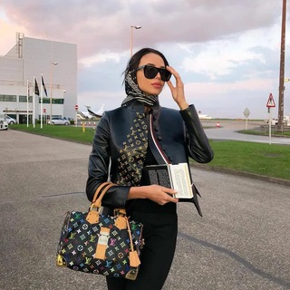 Gucci and Louis Vuitton.🛍️