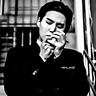 орущий сатанист.