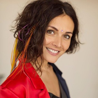 Катя Плотко «Женщина Радуга»🌈