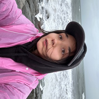 Таня делится