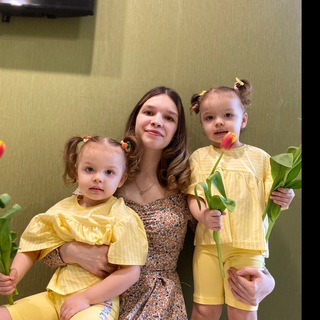 Илона и близняшки