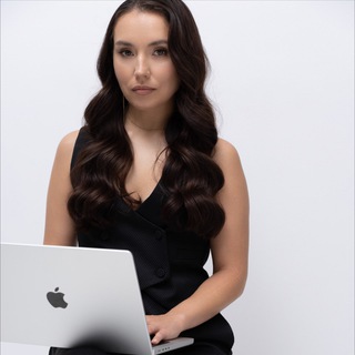 Девушка с деньгами💰