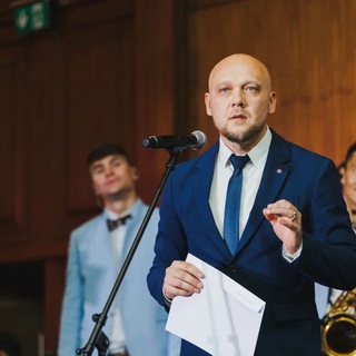 В БЕЛЫХ КЕДАХ 👟