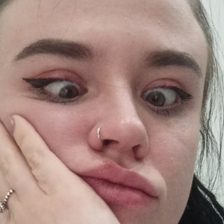 Ксюша болтает