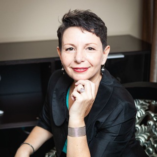 Доктор Лиана Ненашева