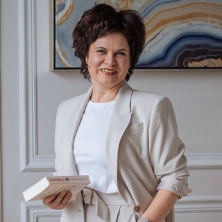 СЕКРЕТЫ БИЗНЕСА• Юлия Комарова