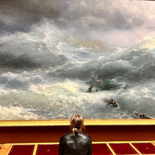 Jull читает 💕