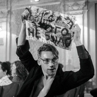 катхехерине мрачно щитпостит