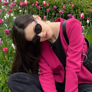 чаепитие с малиновым вареньем