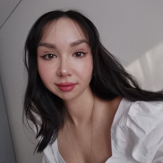 Фиалки в цвету