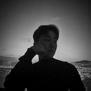 пустая пачка сигарет.