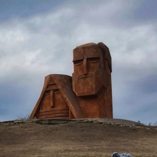 ДЕВУШКА С РУЖЬЕМ