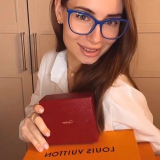 @LouisVuitton.Authentic.Moscow . Клара и Co ♥️