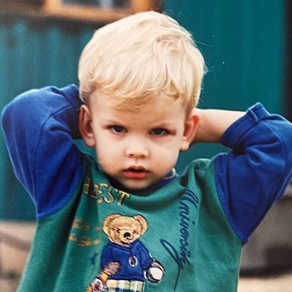 друзья зовут меня Мэт👽