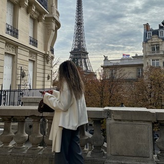 Madi in Paris