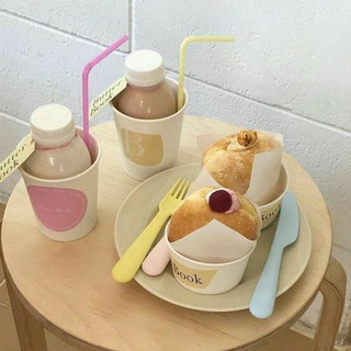 ໒ mi𝗅𝗄 𝖼𝗁𝗈𝖼♡𝗅𝖺𝗍𝖾 ˚ ₊