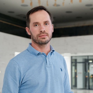 Ренат Миназов | Психотерапевт, психиатр.