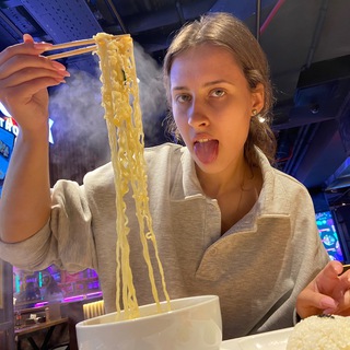 ASSТАХОВА болтает