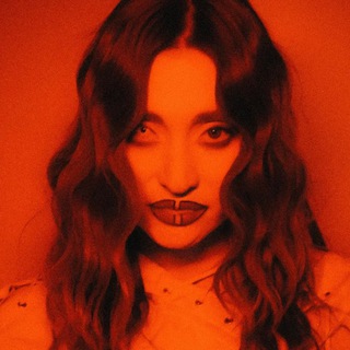 ПОЗАВЧЕРАШНИЕ НОВОСТИ/МАША МИНОГАРОВА