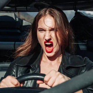 Опасная киска😼