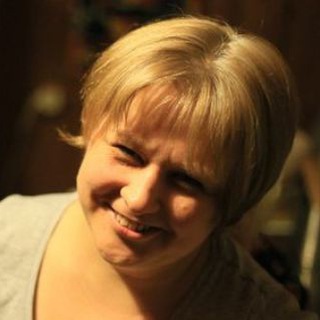 Оля на хозяйстве😜