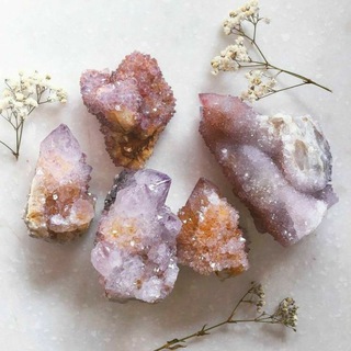 это не камни это минералы