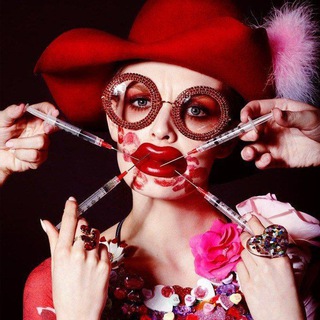 Укололась - и красивая!