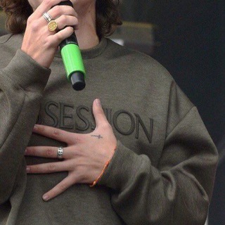 being of the jealous kind🏜️