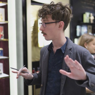 Макс та Пахощі 👁👃🏻👁