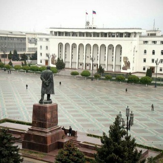 Источник на Площади