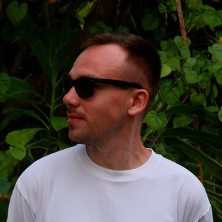 Дима печатает…