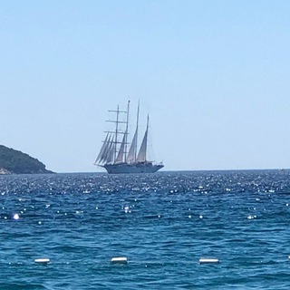 Поэтом можешь...