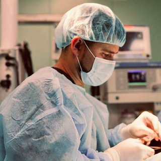 Пластический хирург Ратушный