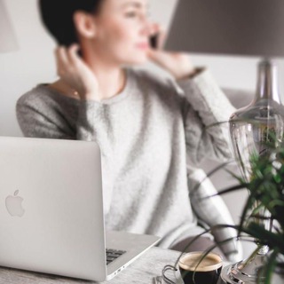 Страховой агент Анна