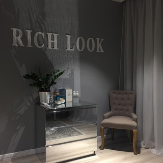RICH LOOK