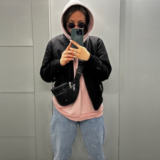 Романова печатает…