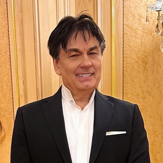 Александр Серов