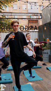 Шесят Шестой