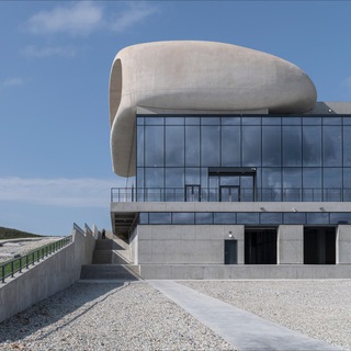 Скалистый берег