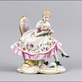 Фарфоровые статуэтки🗽