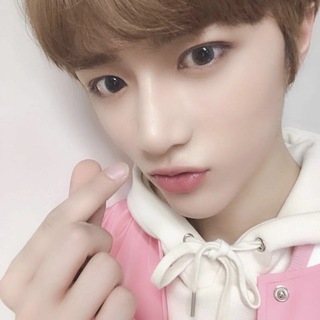 стикеры с Бомгю