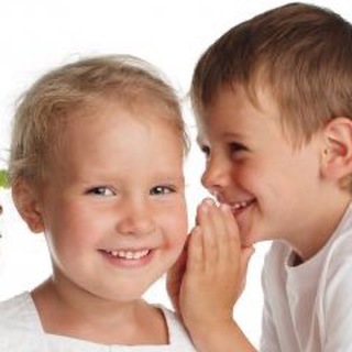 Уличный Сплетник