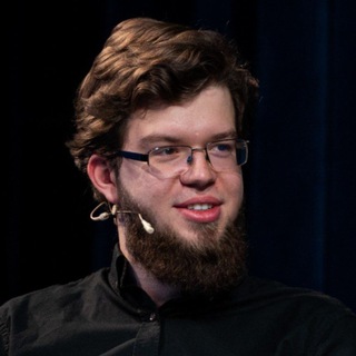 Денис Айвазов. Технарские метафоры