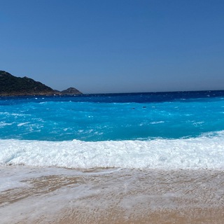 Сбежали к морю