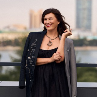 ПИСАТЕЛЬ ЮЛИЯ ДЁМИНА 