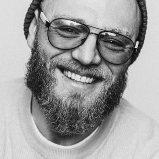 Valentin Blokh. Commercial Photographer.